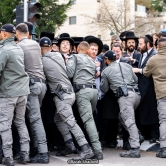 A riot at Rav's funeral